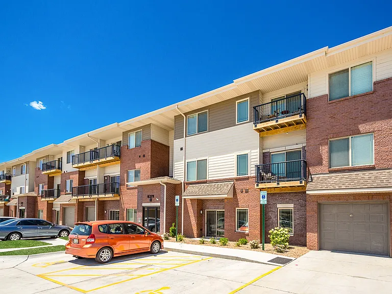 Timberline Apartments — Photo 7