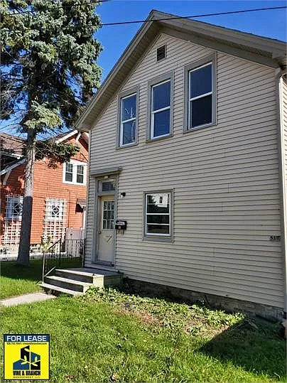 517 S 13th St — Photo 14