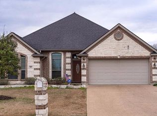 317 Robelmont Dr, College Station, TX 77845