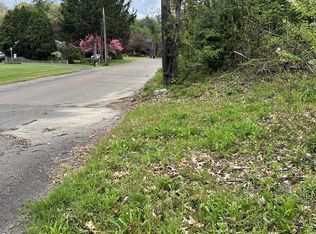 9 Darryl Cir, Palmer, MA 01069