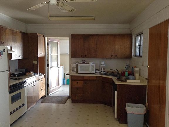 3rd image of 900 N Coolidge Ave