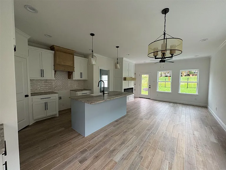 110 Cove — Photo 16