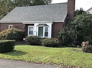 121 N Graham St, Ligonier, PA 15658