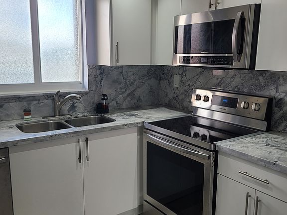 3rd image of 13715 Kendale Lakes Cir Penthouse 415