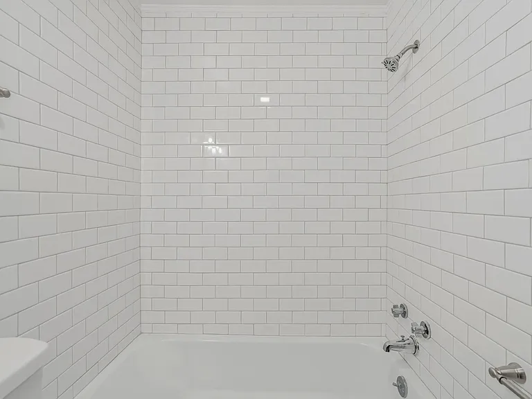 2114 Washington Ave #8 — Photo 5