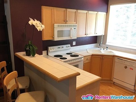3rd image of 2030 132nd Ave SE APT 304