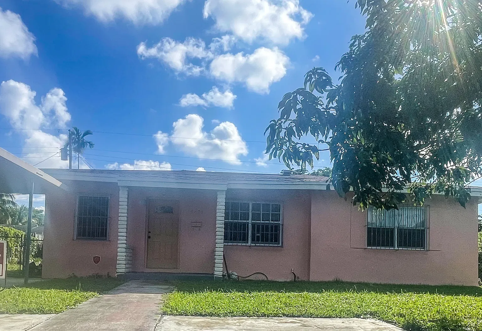 3 bed, 1400 sqft, $2,500 — Photo 1