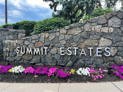 1002 Paradise Rd APT 2P, Swampscott, MA, 01907