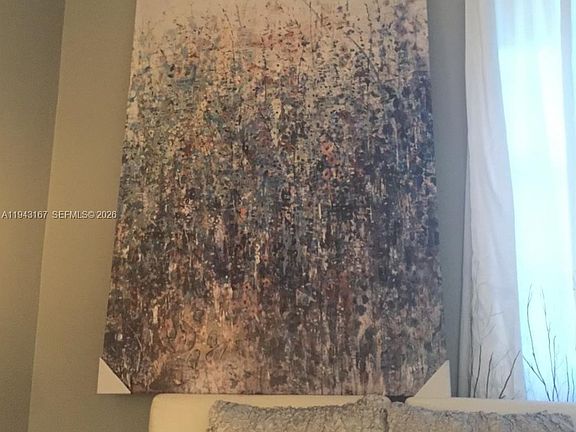 3rd image of 100 Lincoln Rd #814