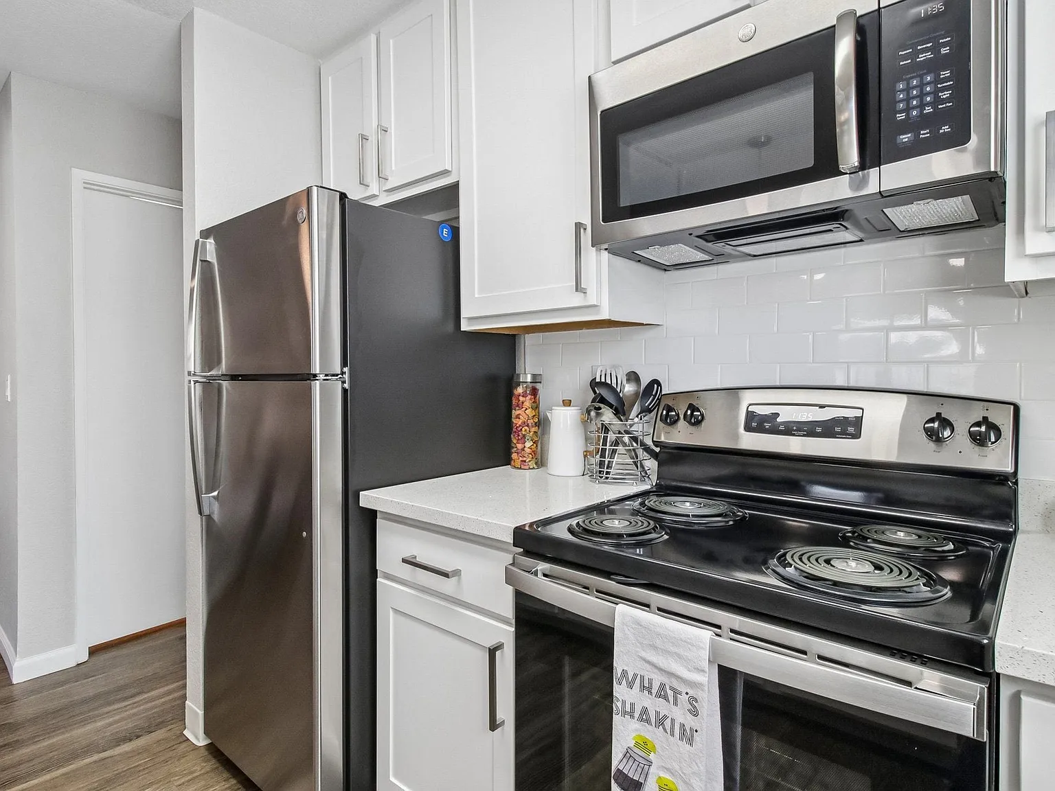 Terra House Apartments — Photo 3