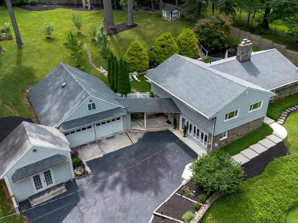 160 Paxon Hollow Rd, Media, PA 19063