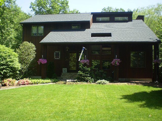 1st image of 45 Oak Dell Cir