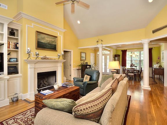 5th image of 3537 Sanderling Drive SE
