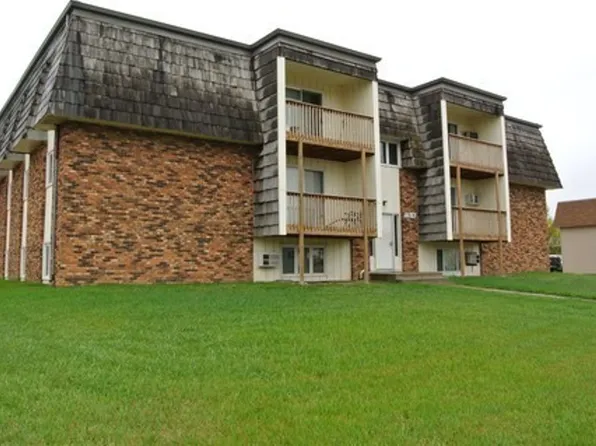 1819 5th St SE, 1819 5th St SE #11, Minot, ND 58701