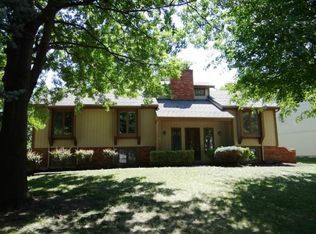 1805 NW 4th St, Blue Springs, MO 64014