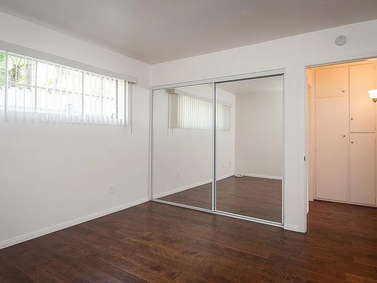 935 Agate St #4 — Photo 13