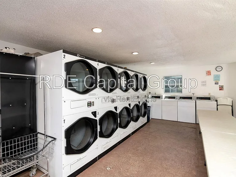 7054 Glenview Dr #66 — Photo 13