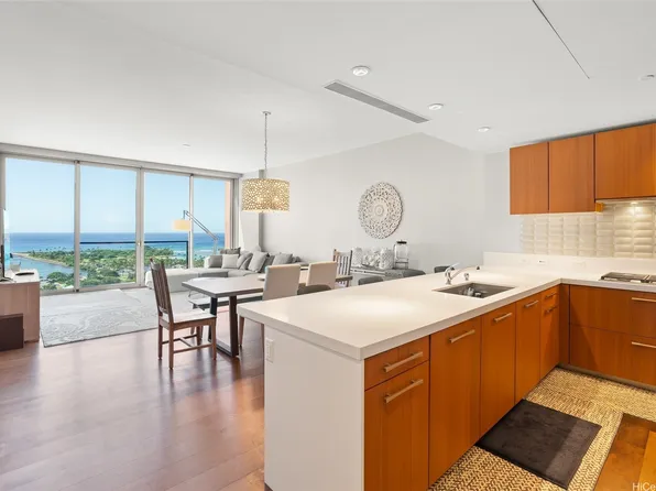 1555 Kapiolani Blvd APT 1900, Honolulu, HI 96814