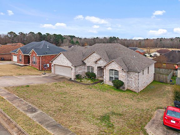 3rd image of 3401 N Ridge Dr