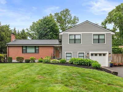 71 Tumblebrook Lane, West Hartford, CT, 06117