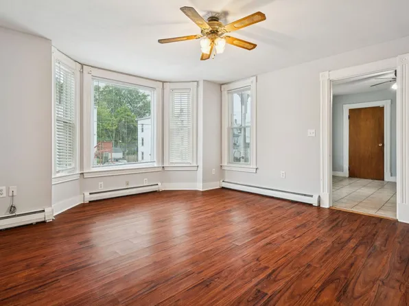 463 Lake Avenue, 463 Lake Ave APT 1, Manchester, NH 03103