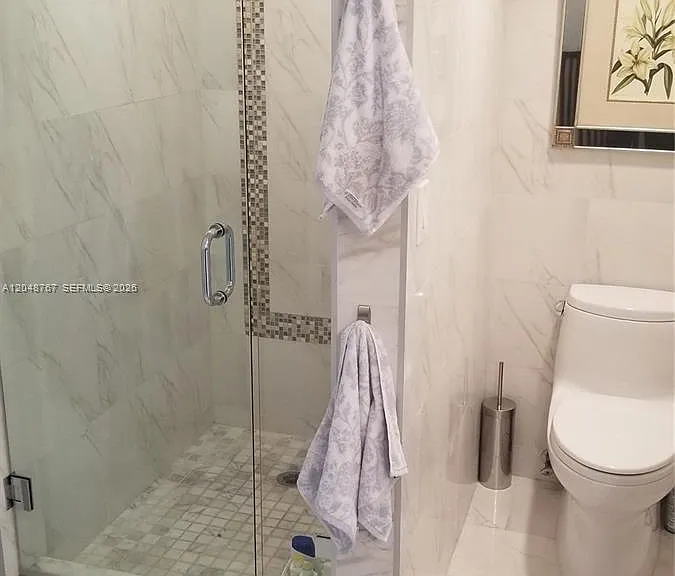 19667 Turnberry Way #12B — Photo 23