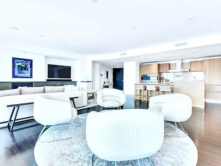 1011 Cordova St W #230X — Photo 11