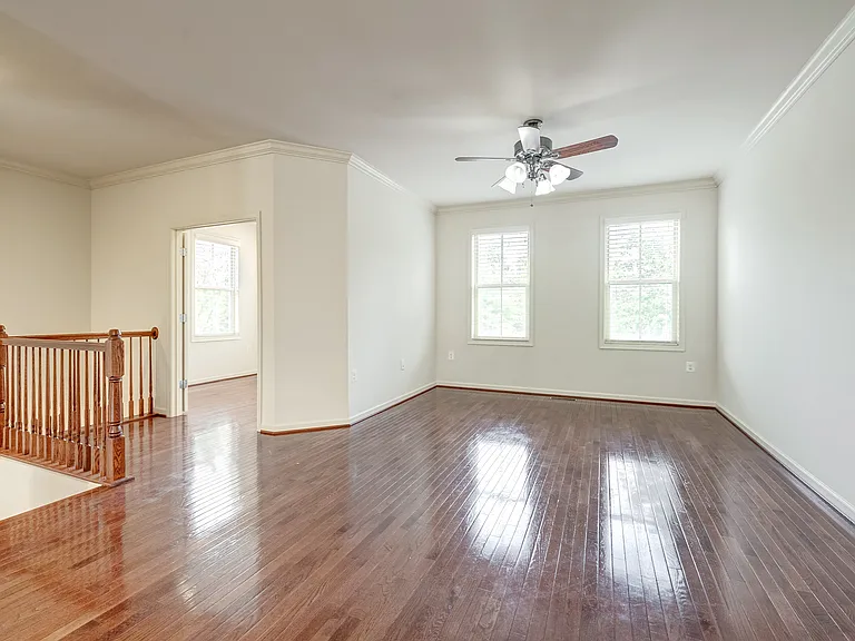 42230 Castle Ridge Sq — Photo 5