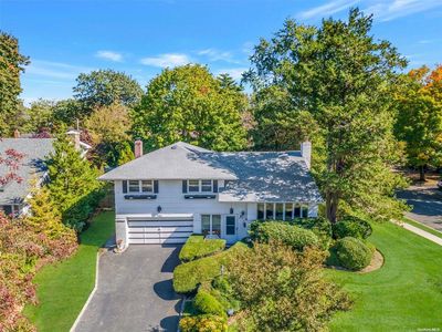 2 Solar Lane, Albertson, NY, 11507