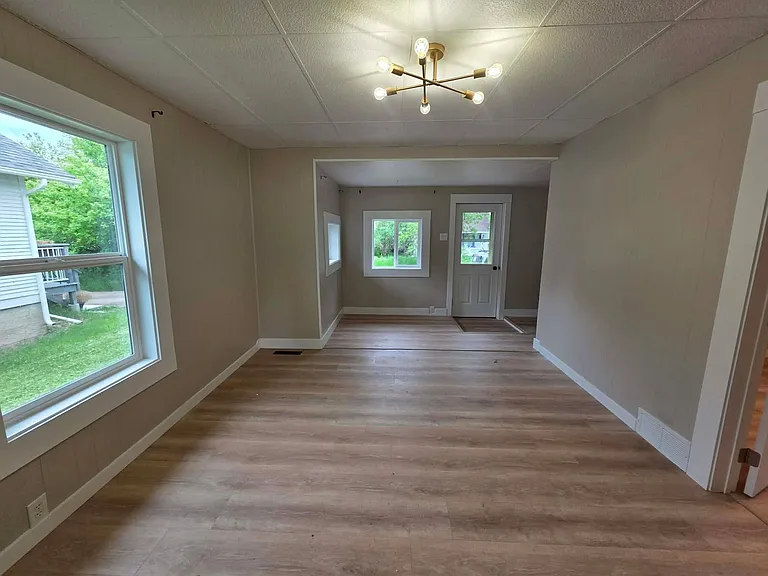 510 W Bebb St — Photo 8