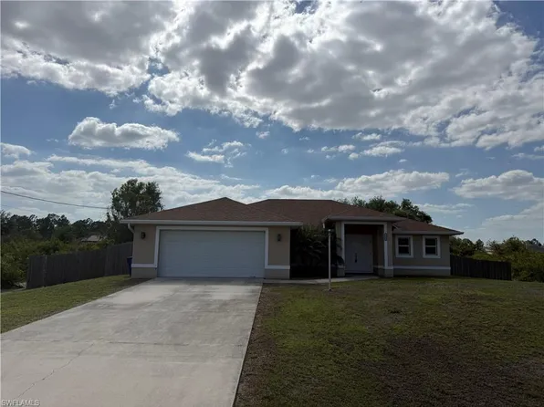 1111 Broadway AVE, LEHIGH ACRES, FL 33972