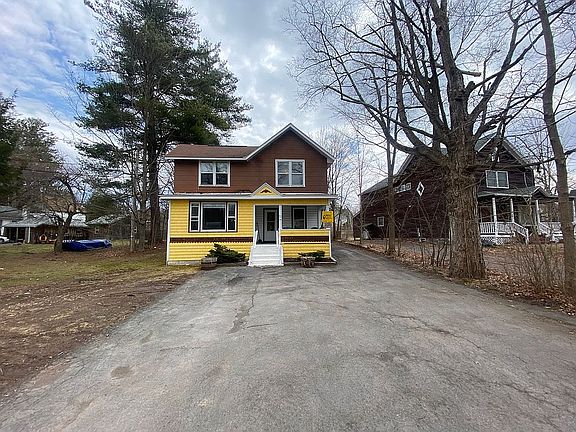 2nd image of 44 Park Ln