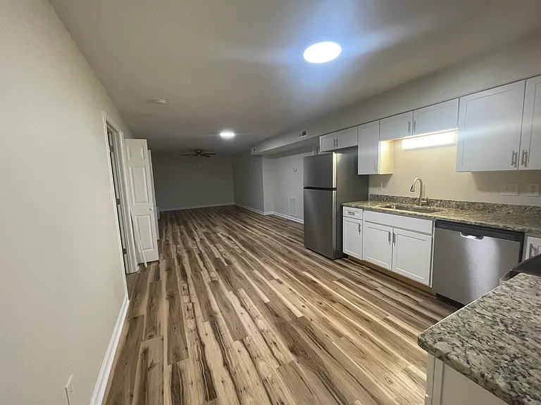 Boxwood Pl NW — Photo 3