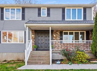 20 Summit Dr, South Windsor, CT 06074