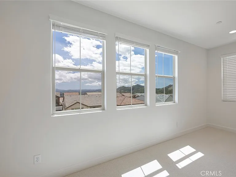 21204 Currant Ct — Photo 56