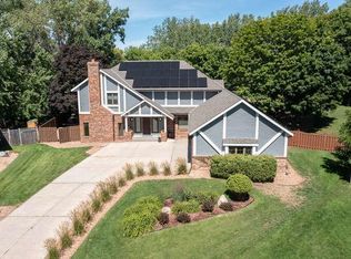 12901 Highclere Dr, Burnsville, MN 55337