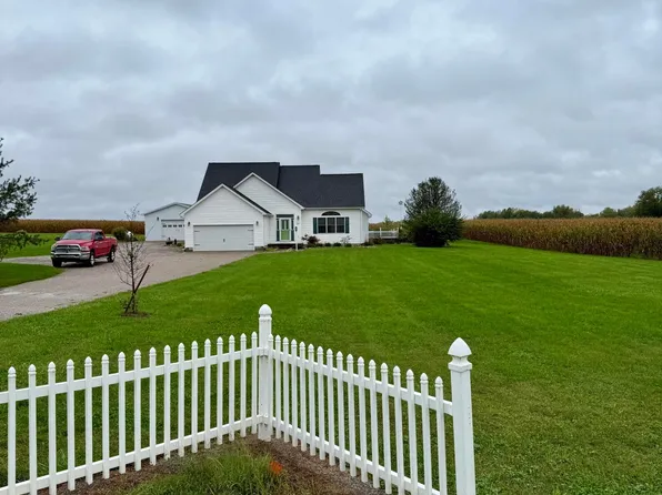 26433 Kingston Pike, Circleville, OH 43113