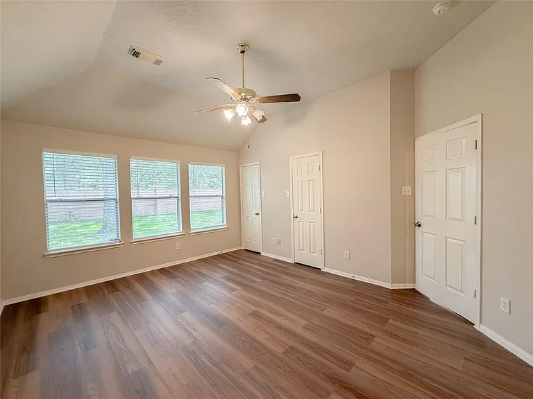 2131 Scenic Hollow Ct — Photo 14