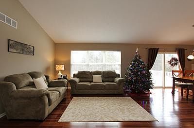 5th image of 7035 Quintara Dr NE