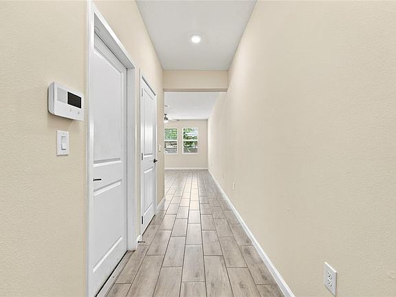 2nd image of 302 MUSCOGEE LANE