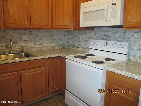4th image of 6050 Wilson Blvd