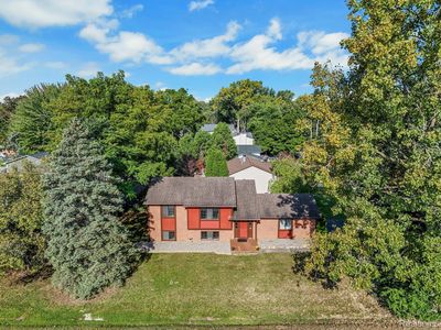 4677 Medina Ave, Waterford, MI, 48327