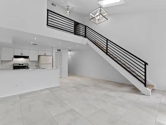 4th image of 2747 Gray Fox Ln