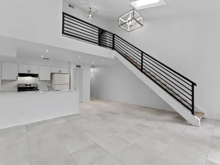 2747 Gray Fox Ln — Photo 4