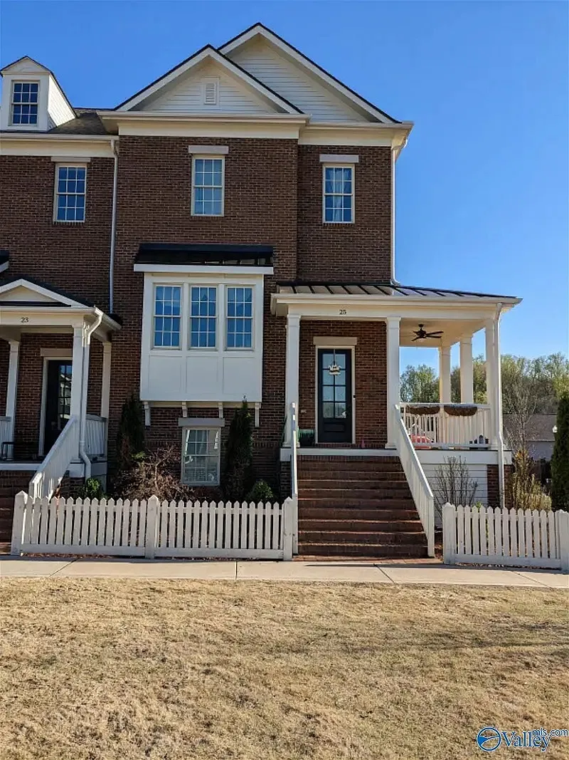 4 bed, 3.5 bath, 2300 sqft, $3,500 — Photo 1