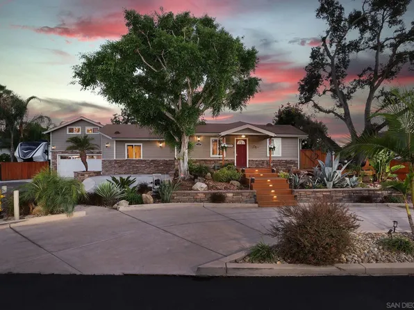 1687 Gecko Rd, Vista, CA 92083