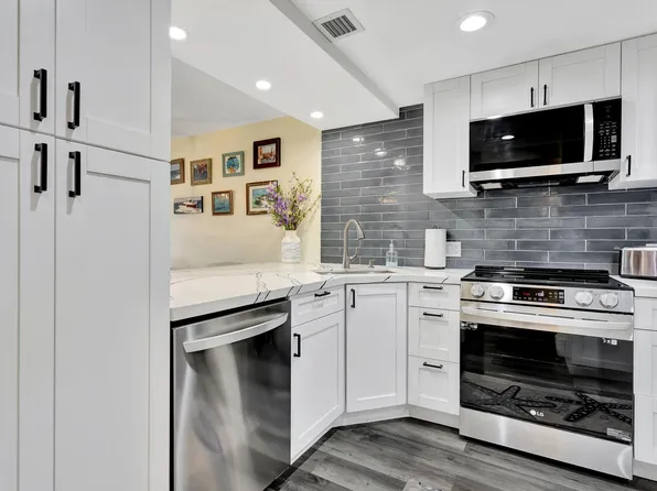 3231 Holiday Springs Boulevard #102, Margate, FL 33063