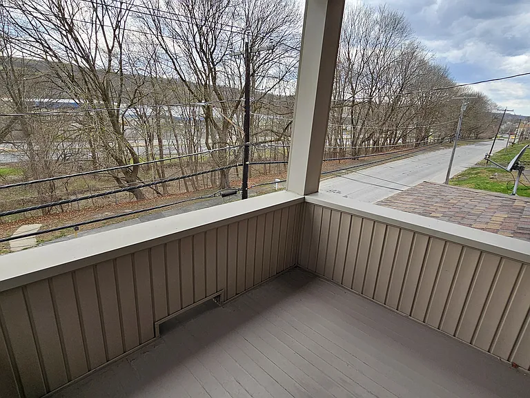 412 E Main St #2 — Photo 15