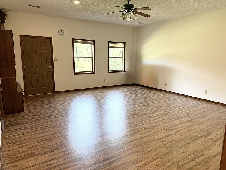 124 Oak Bend Loop — Photo 32