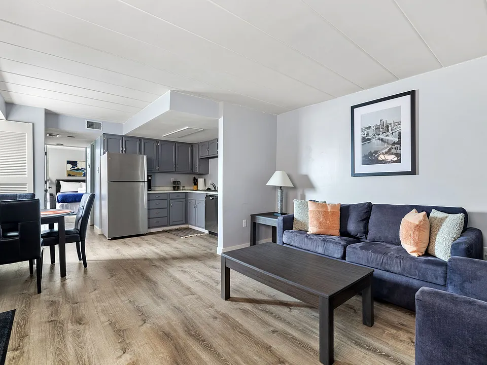 1115 Mary Ann St #2